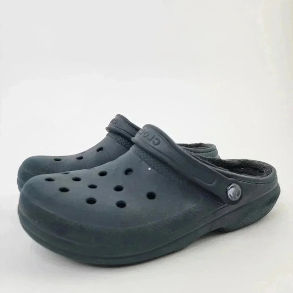 Classic Black Lined Crocs - 9 - Picture 5 of 11